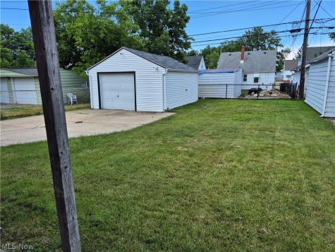 14211 Tabor Avenue Maple Heights OH 44137