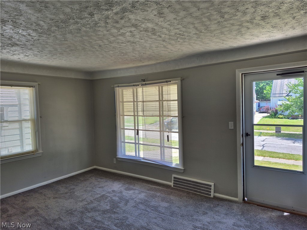 14211 Tabor Avenue Maple Heights OH 44137