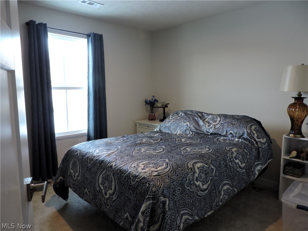129 W Spring Drive Elyria OH 44035