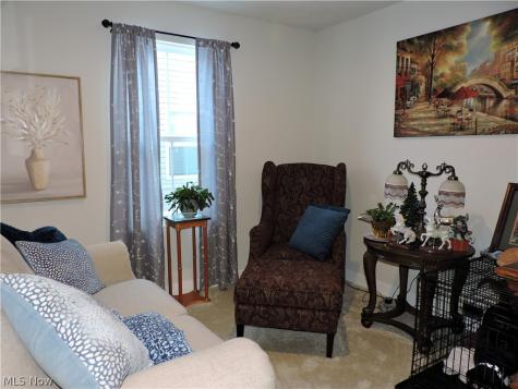 129 W Spring Drive Elyria OH 44035