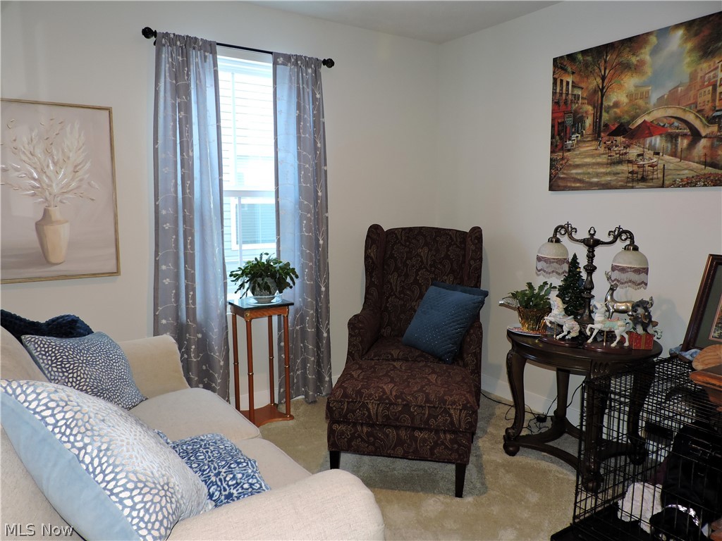 129 W Spring Drive Elyria OH 44035