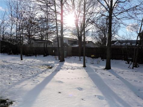 129 W Spring Drive Elyria OH 44035