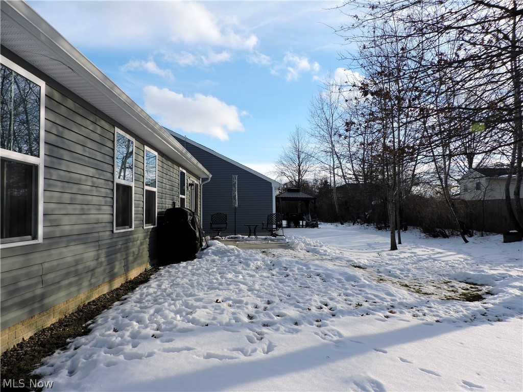 129 W Spring Drive Elyria OH 44035