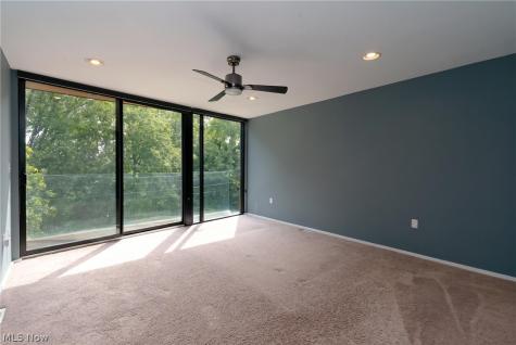2136 W 17th Street Cleveland OH 44113