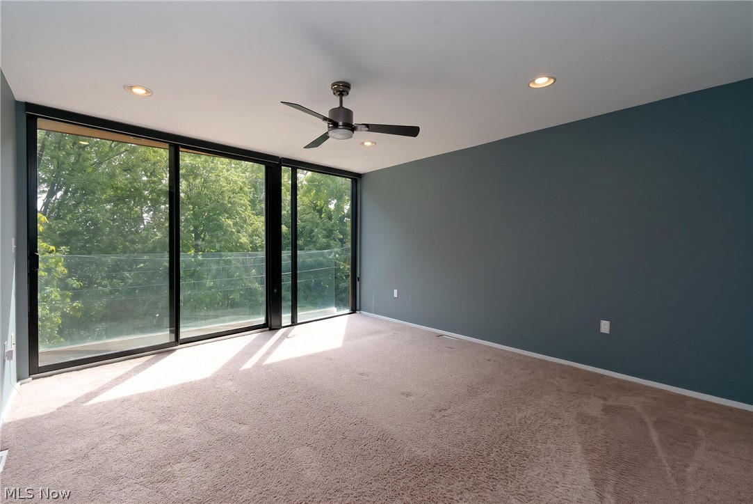 2136 W 17th Street Cleveland OH 44113