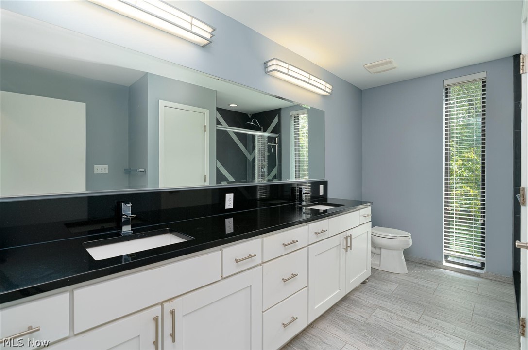 2136 W 17th Street Cleveland OH 44113