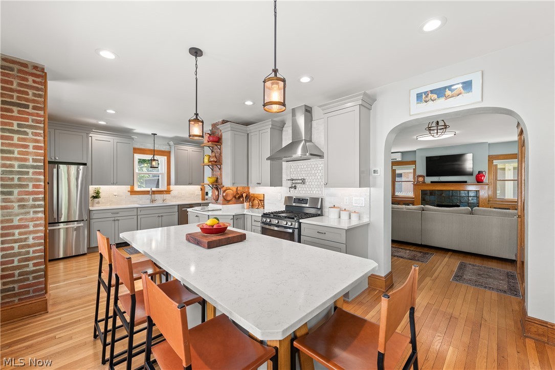1503 Waterbury Road Lakewood OH 44107