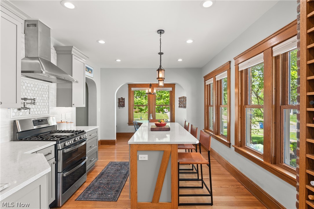 1503 Waterbury Road Lakewood OH 44107