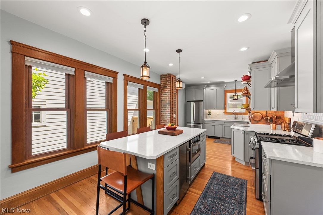 1503 Waterbury Road Lakewood OH 44107