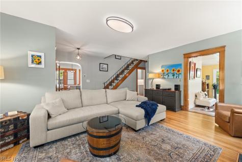 1503 Waterbury Road Lakewood OH 44107