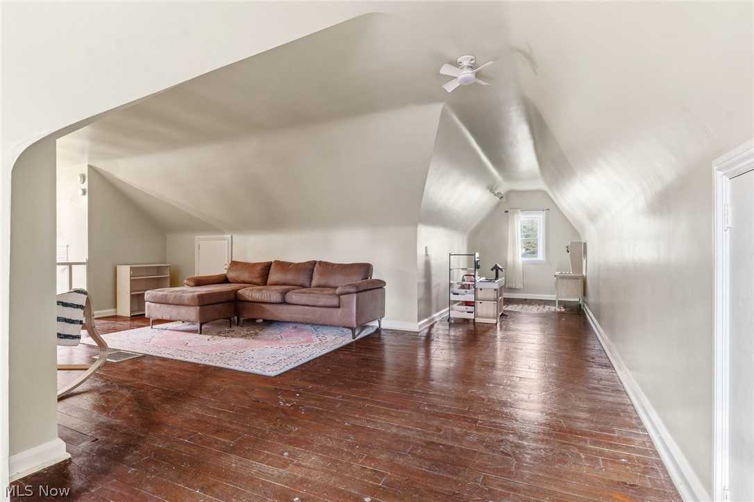 917 E Gorgas Street Louisville OH 44641