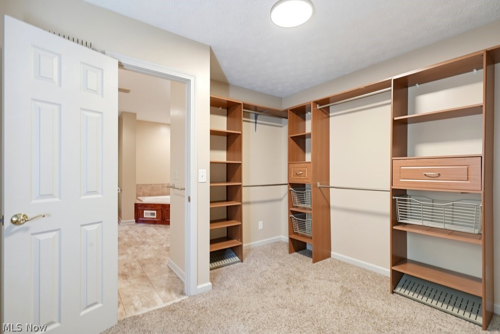 488 Schooner Lane Northfield Center OH 44067