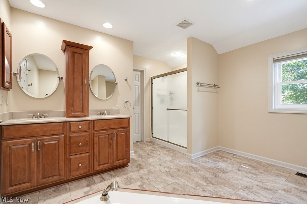 488 Schooner Lane Northfield Center OH 44067