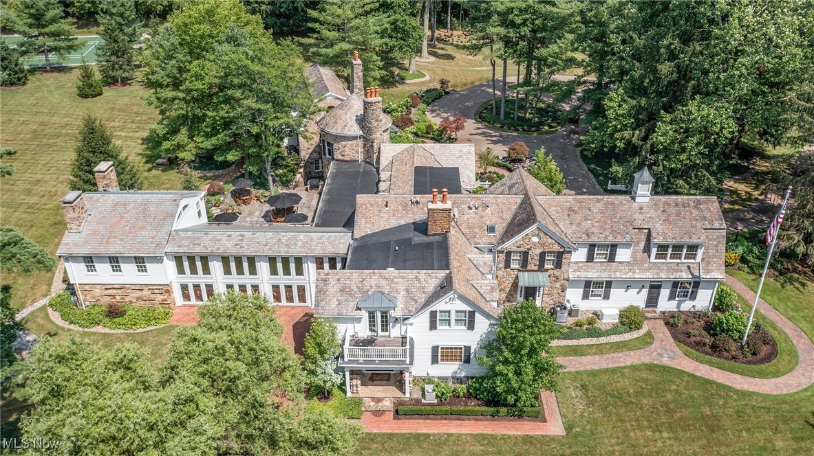 45125 Fairmount Boulevard Hunting Valley OH 44022