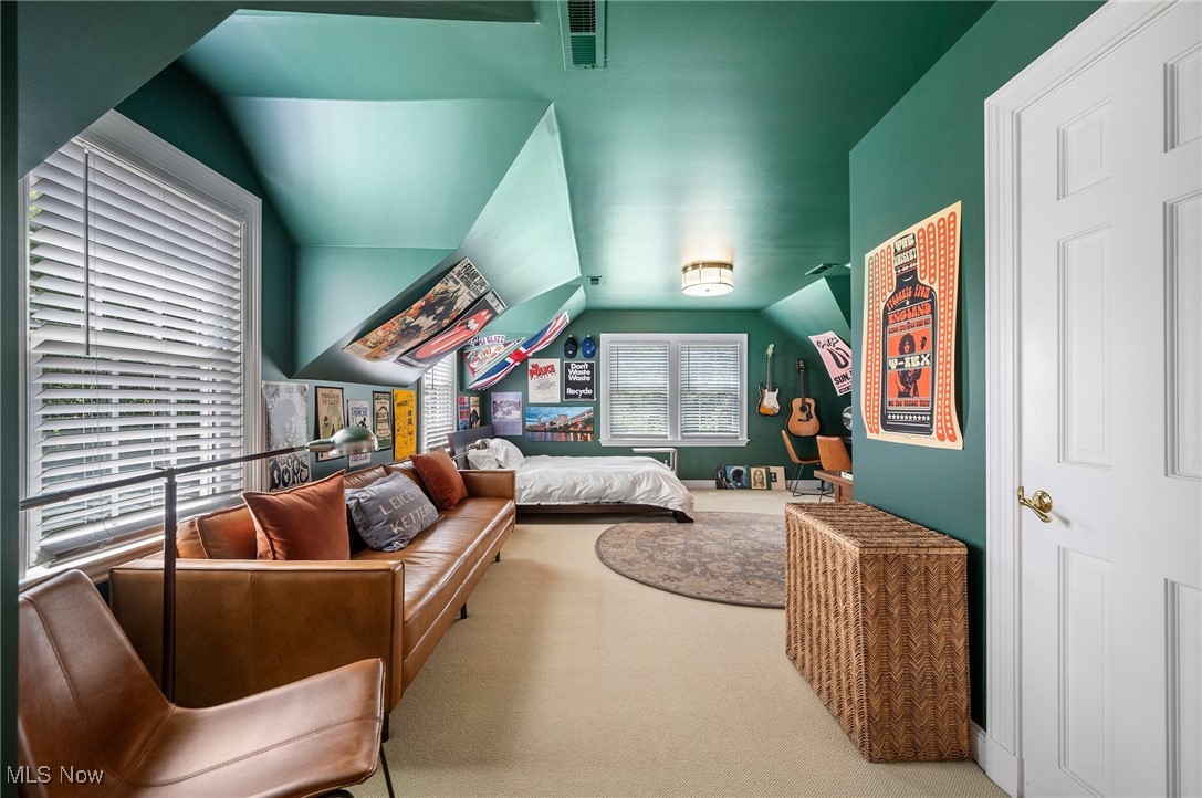 45125 Fairmount Boulevard Hunting Valley OH 44022