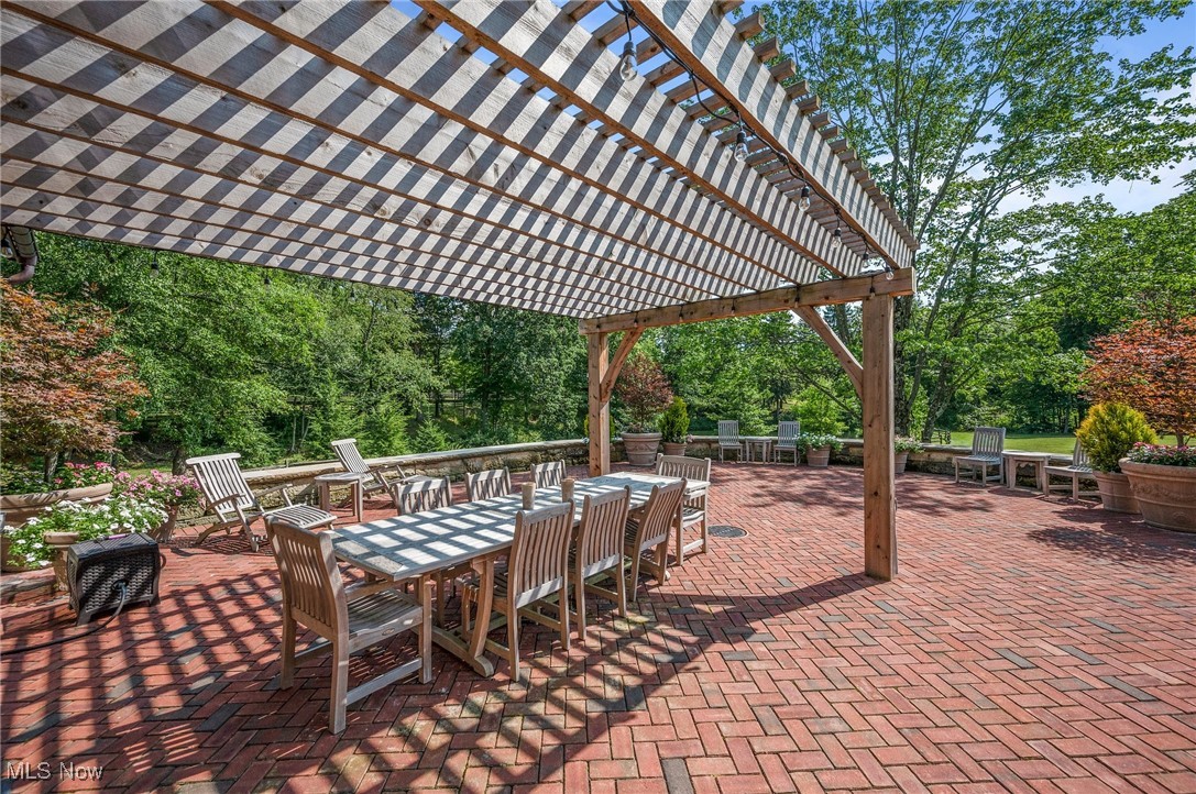 45125 Fairmount Boulevard Hunting Valley OH 44022