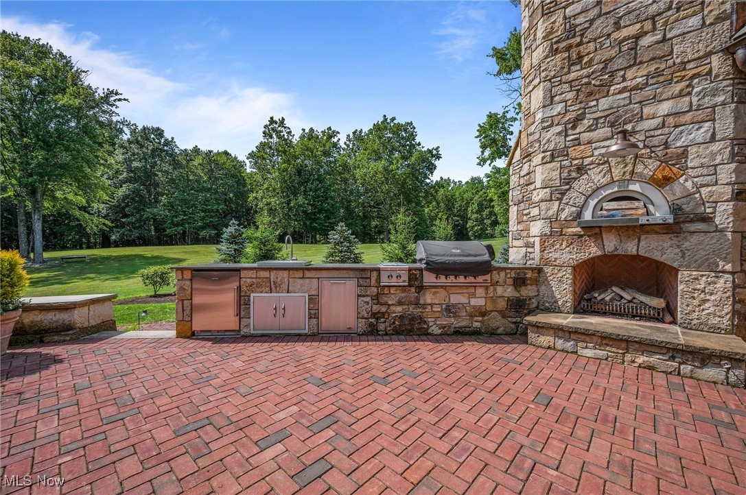 45125 Fairmount Boulevard Hunting Valley OH 44022