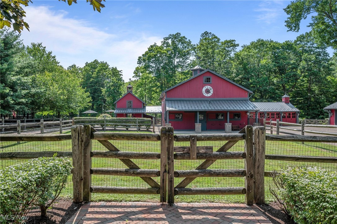 45125 Fairmount Boulevard Hunting Valley OH 44022