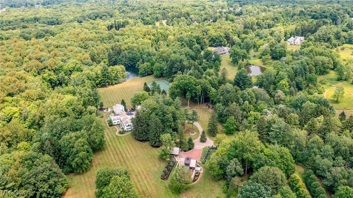 45125 Fairmount Boulevard Hunting Valley OH 44022