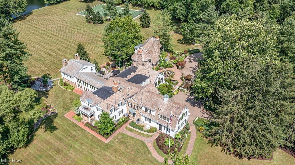 45125 Fairmount Boulevard Hunting Valley OH 44022