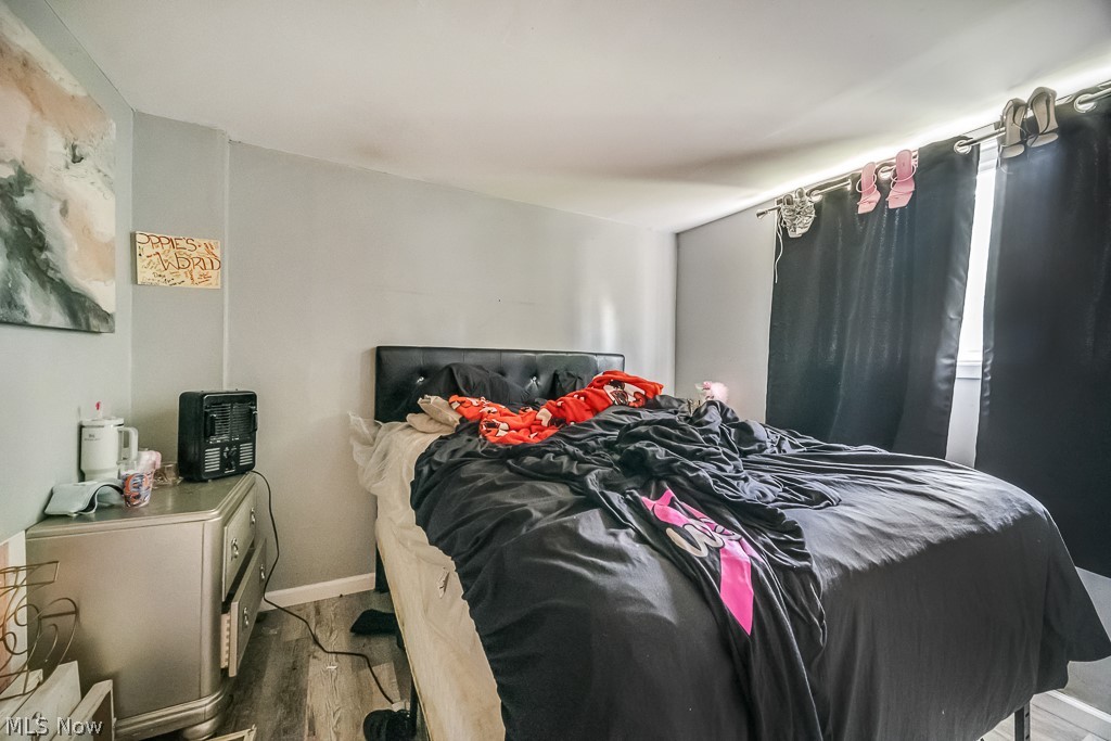 940 Lovers Lane NW Warren OH 44485