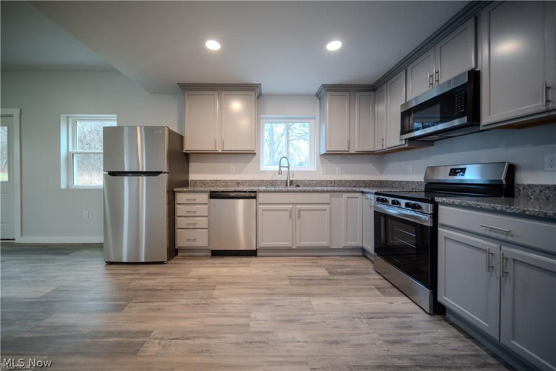 1352 Hillcrest Drive Atwater OH 44201