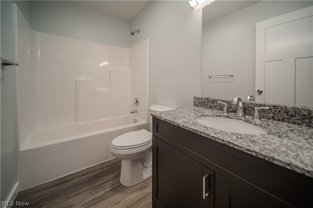 1352 Hillcrest Drive Atwater OH 44201