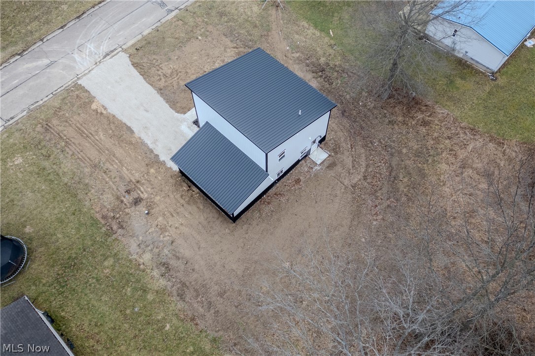 1352 Hillcrest Drive Atwater OH 44201
