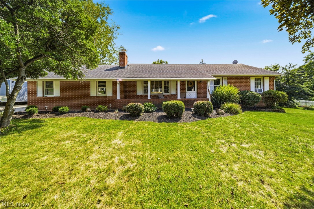 13687 Carlton Street Burton OH 44021