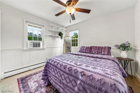 13687 Carlton Street Burton OH 44021
