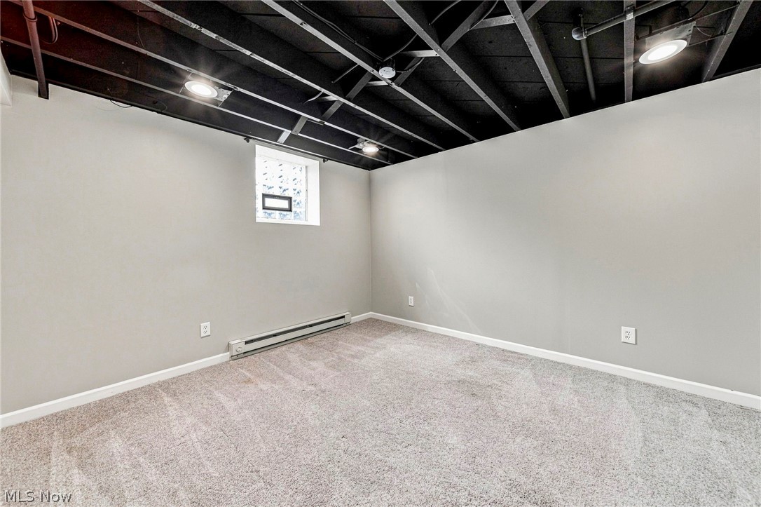 13687 Carlton Street Burton OH 44021