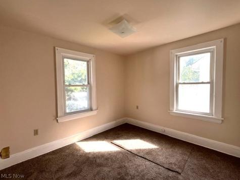 1057 Dover Avenue Akron OH 44320