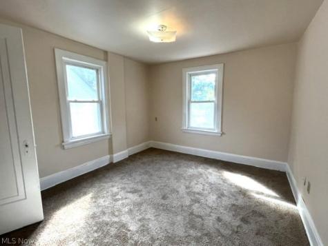 1057 Dover Avenue Akron OH 44320