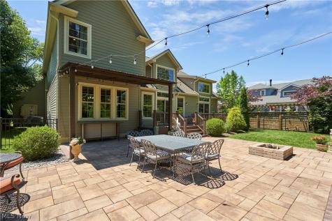 2781 Country Club Boulevard Rocky River OH 44116
