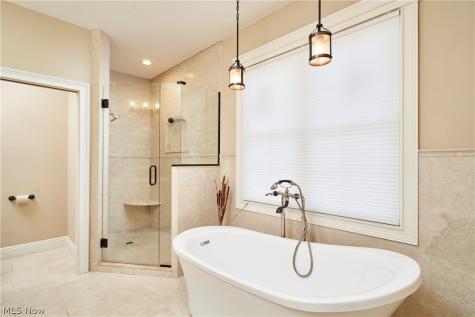 2781 Country Club Boulevard Rocky River OH 44116