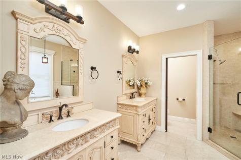 2781 Country Club Boulevard Rocky River OH 44116