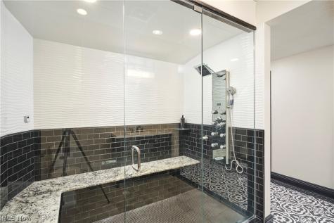 2781 Country Club Boulevard Rocky River OH 44116