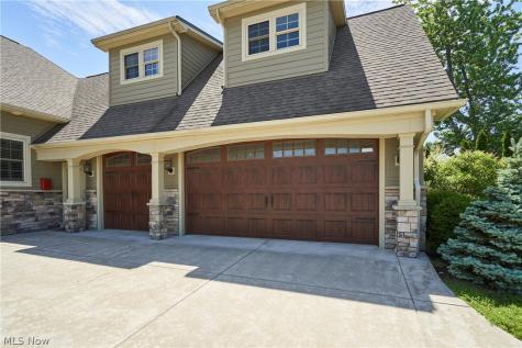 2781 Country Club Boulevard Rocky River OH 44116