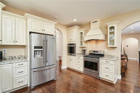 2781 Country Club Boulevard Rocky River OH 44116