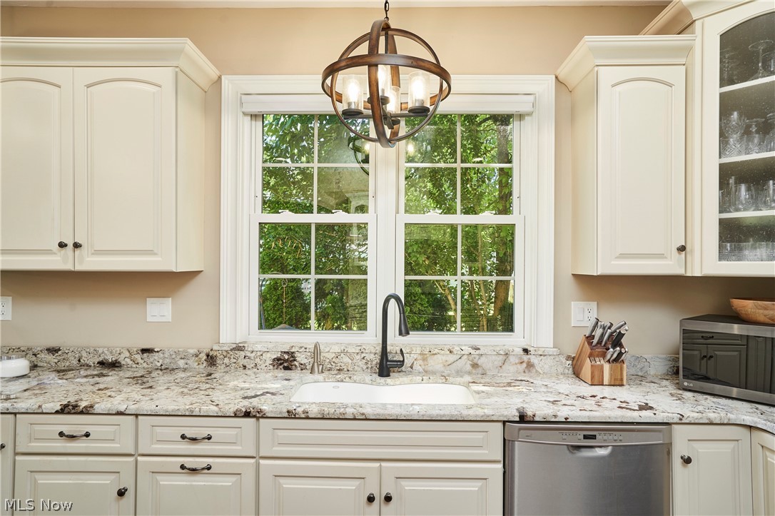 2781 Country Club Boulevard Rocky River OH 44116