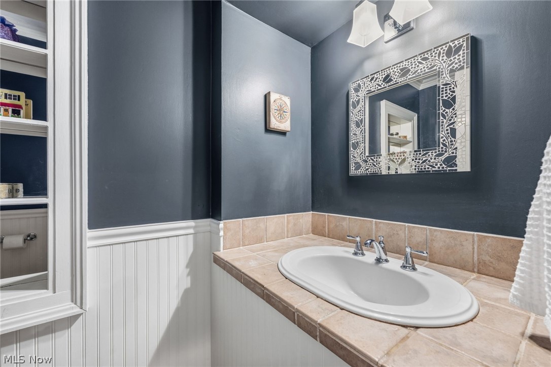 58 E Washington Street Chagrin Falls OH 44022