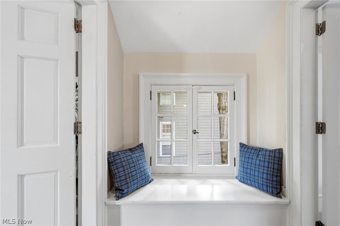58 E Washington Street Chagrin Falls OH 44022