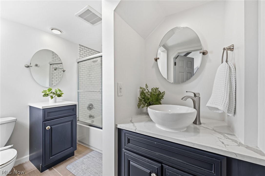 58 E Washington Street Chagrin Falls OH 44022
