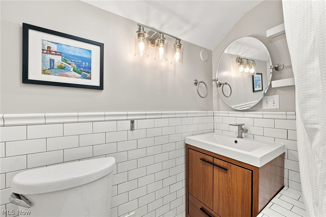 58 E Washington Street Chagrin Falls OH 44022