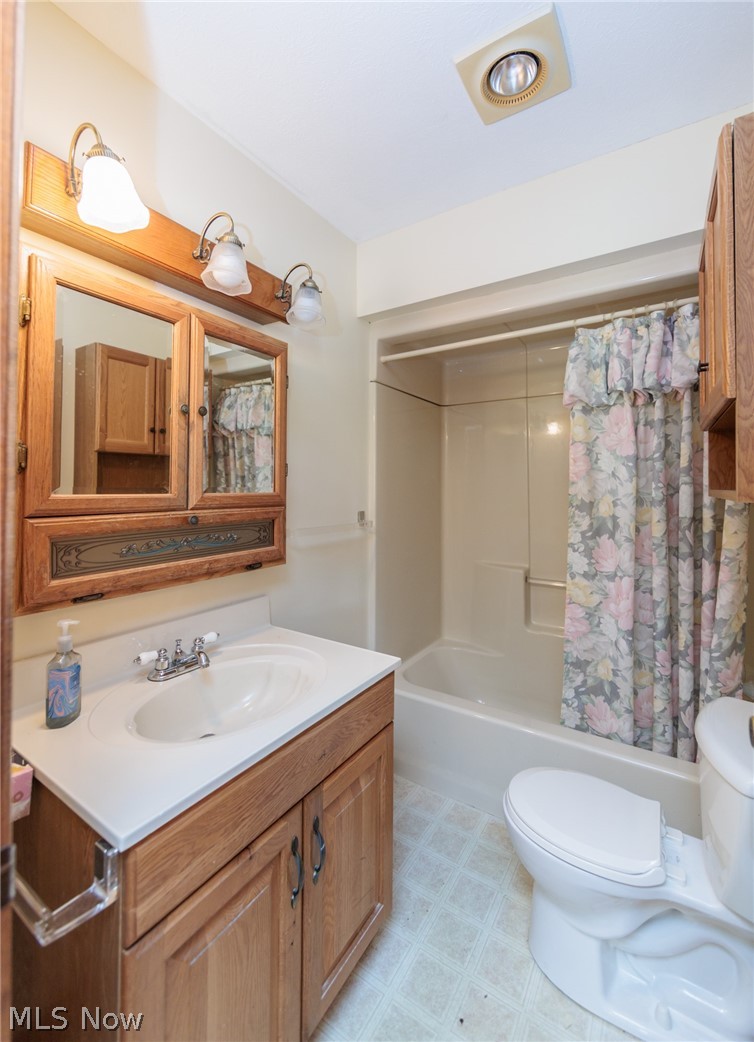 524 Arlington Boulevard Newton Falls OH 44444