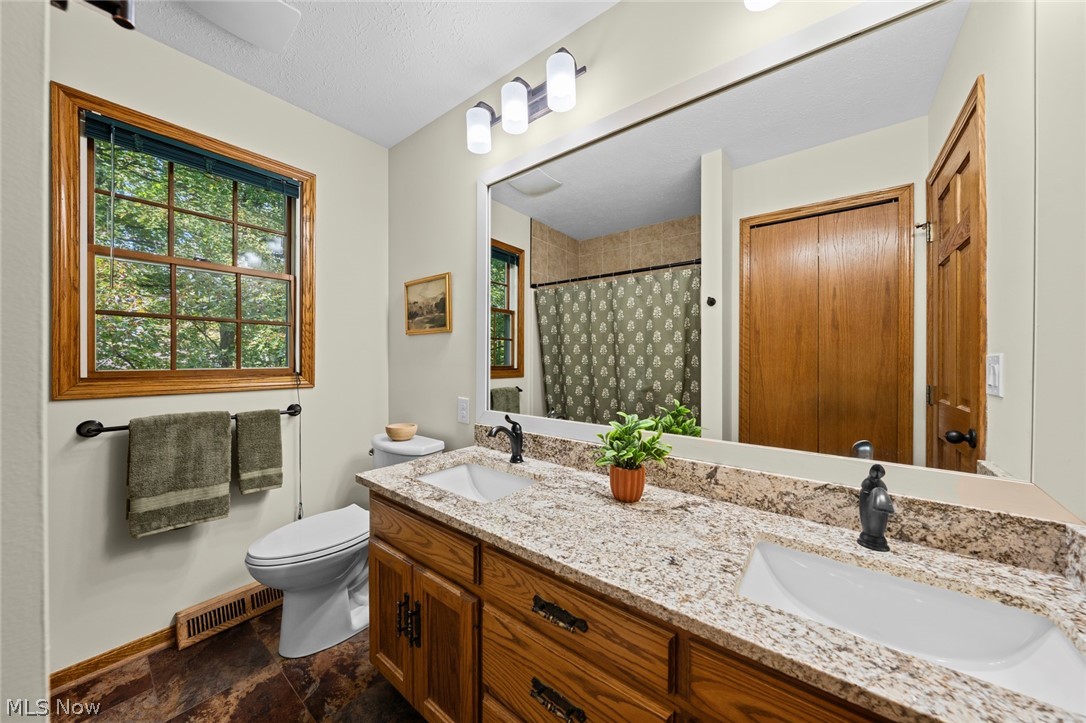 4725 Zachary Trail Brunswick OH 44212