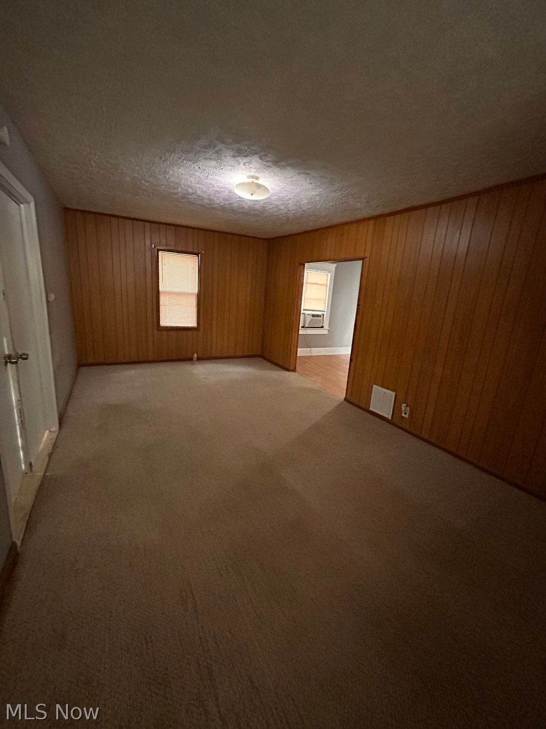 1436 Sara Avenue Akron OH 44305