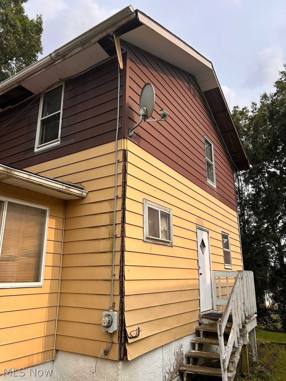 1436 Sara Avenue Akron OH 44305