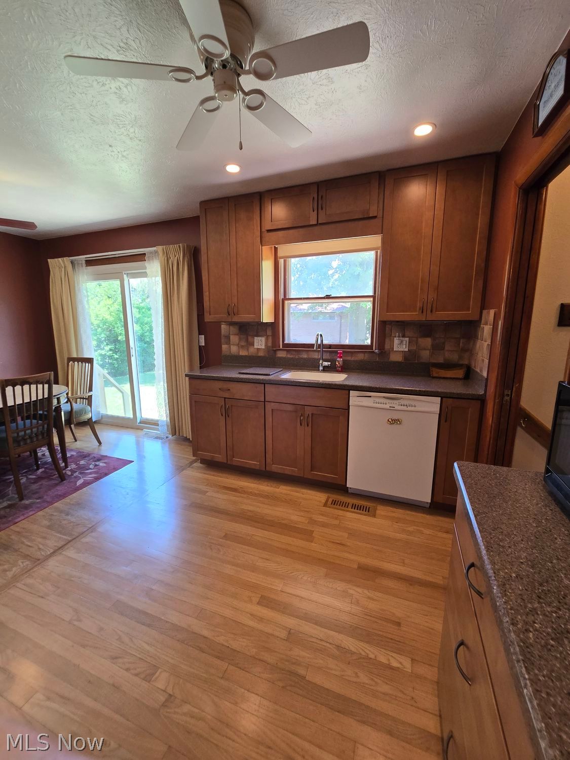9265 W 130th Street North Royalton OH 44133
