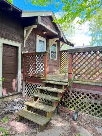 1706 Hampton Road Akron OH 44305